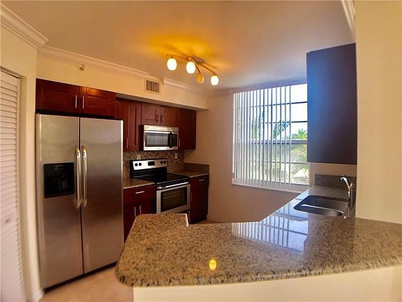 2nd image of 520 SE 5th Ave APT 1304
