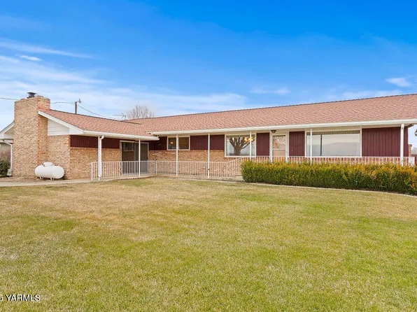 221 Meyers Rd, Toppenish, WA 98948