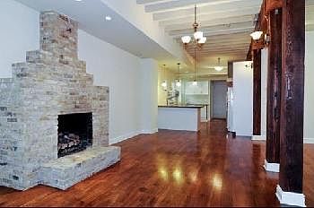 2nd image of 1357 N Wolcott Ave