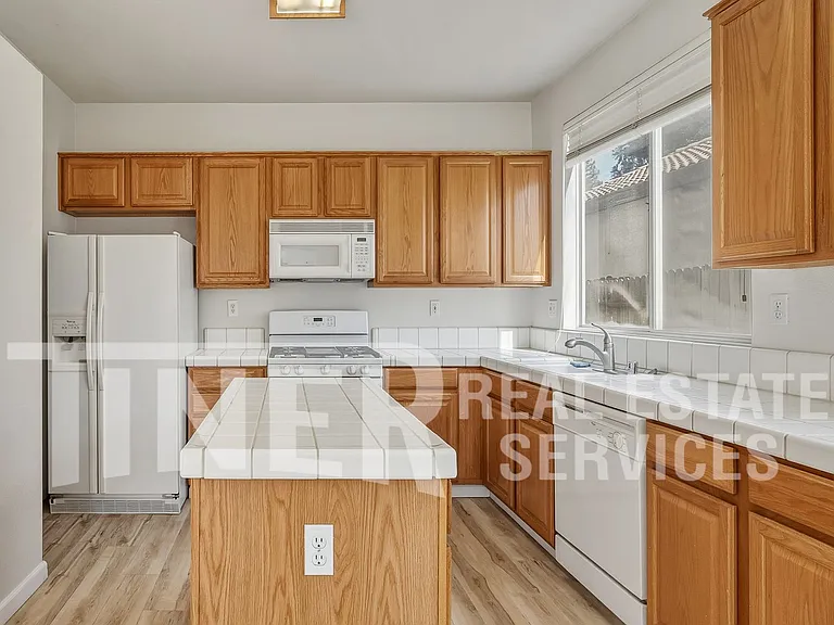 11501 Pyrites Way — Photo 12