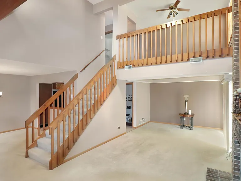 9236 Whitehall Ln — Photo 4