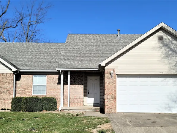 104 Northfield Dr E, Bainbridge, IN 46105