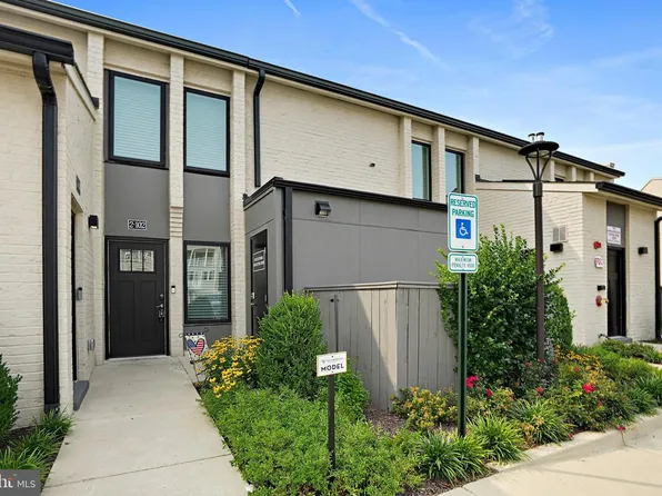 19510 Village Walk Dr Unit 102, Montgomery Village, MD 20886