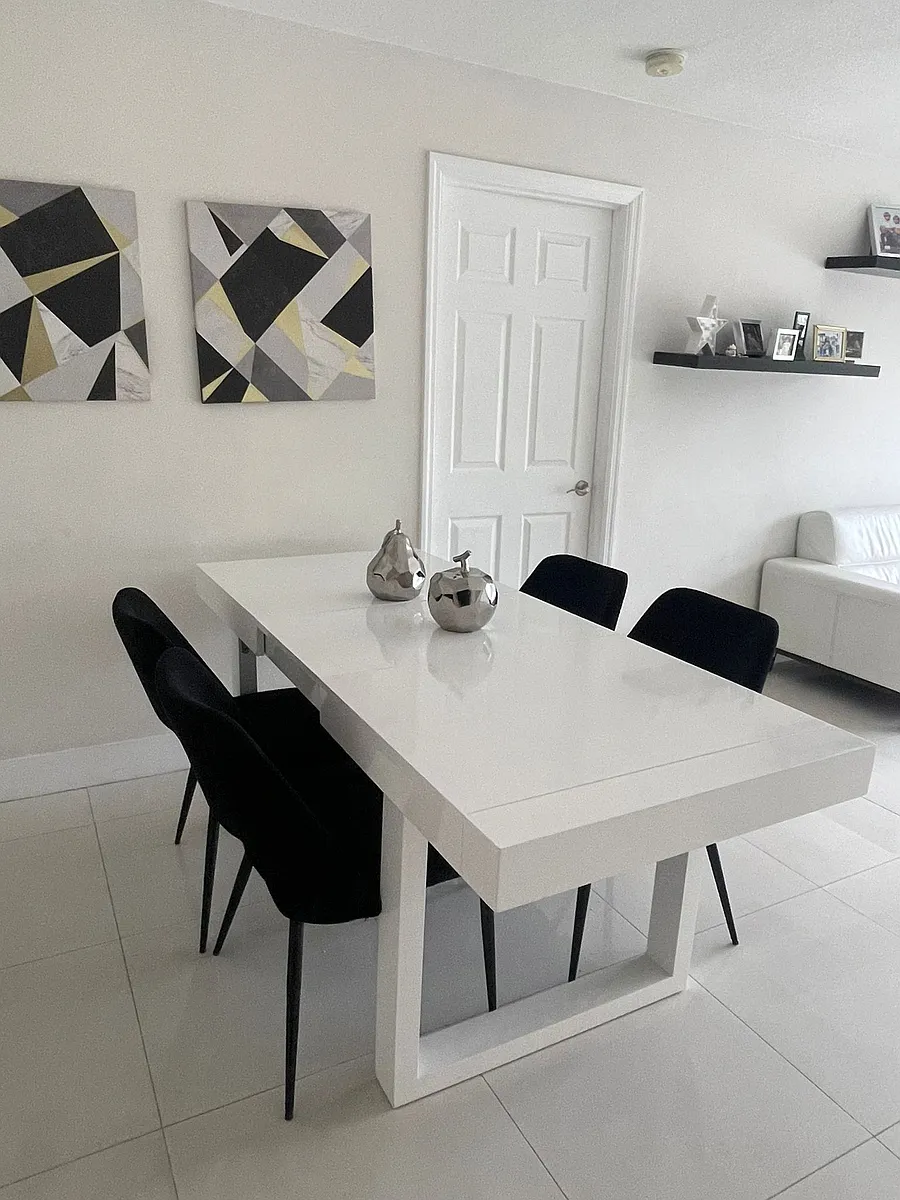 Building Photo - 2600 Collins Ave #211