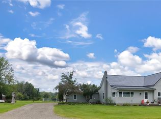 7652 Klemmer Rd, Waterford, PA 16441