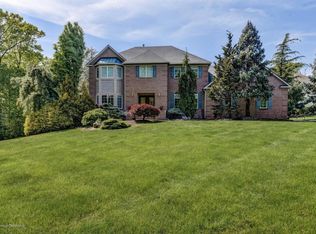 3 Hixon Ter, Holmdel, NJ 07733