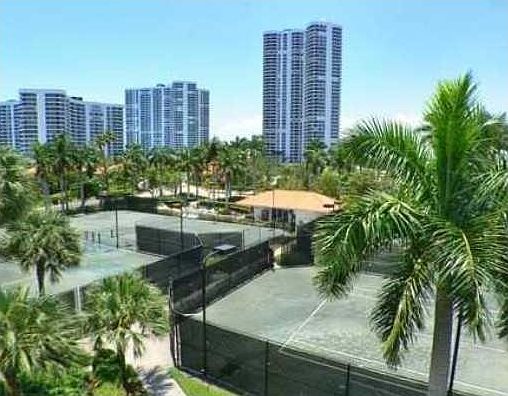 5th image of 3503 Mystic Pointe Dr #1192