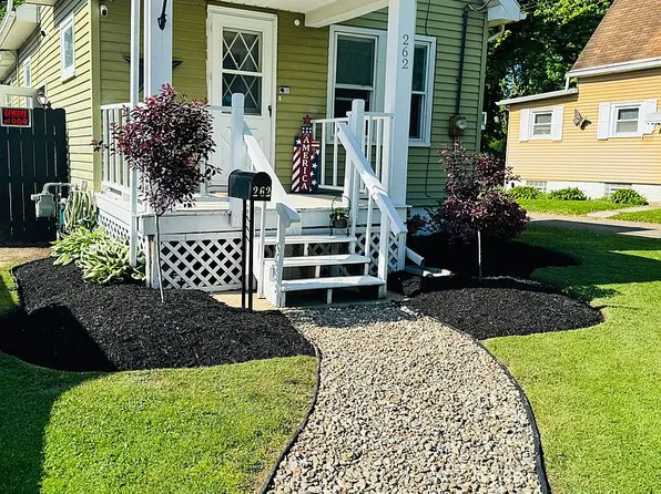 262 Samuel St, Elyria, OH 44035