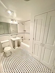 Rented by Addison Property Group