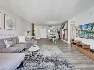 Carlisle On The Ocean, Surfside, FL 33154