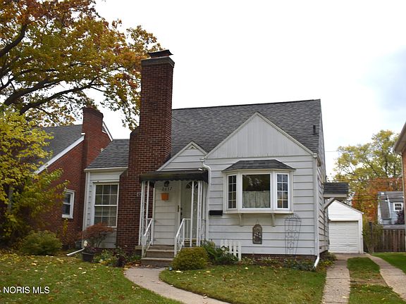 2nd image of 2657 Letchworth Pkwy
