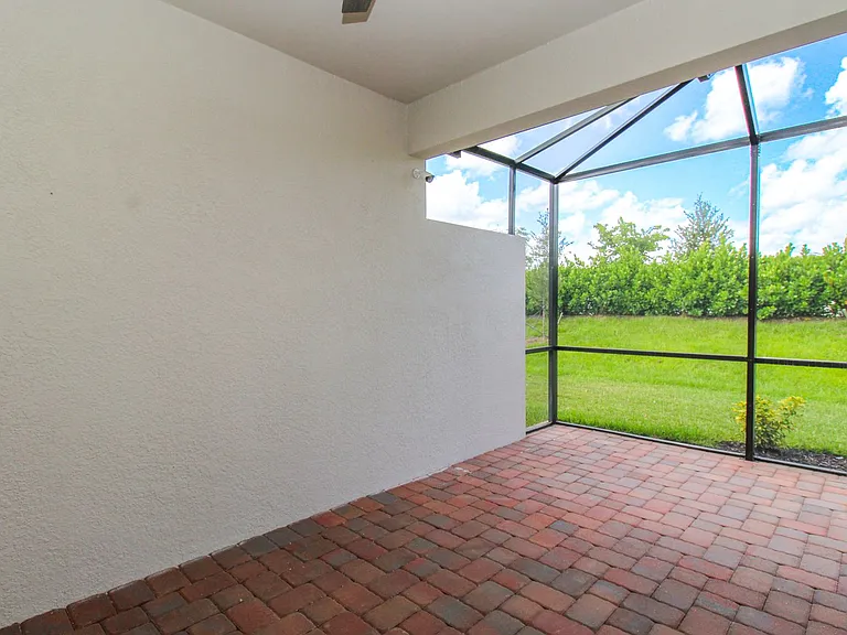 2156 Dragonfruit Way — Photo 13