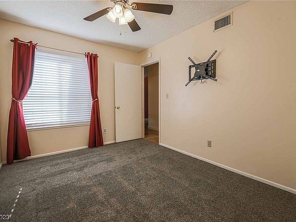 3rd image of 7021 Cornflower Dr