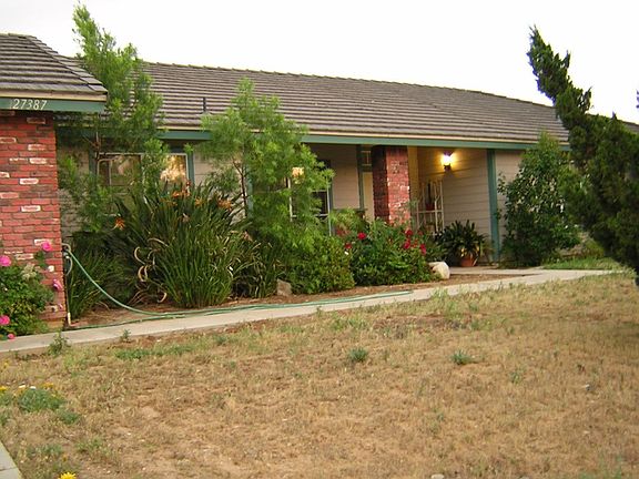 3rd image of 27387 Darlene Dr
