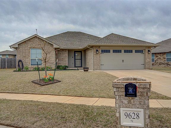 2nd image of 9628 Ashford Dr