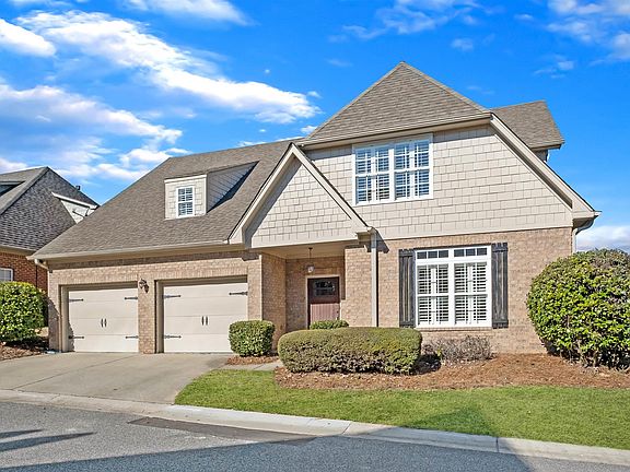 2nd image of 116 Castlehill Dr
