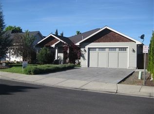 1054 Pumpkin Rdg, Eagle Point, OR 97524