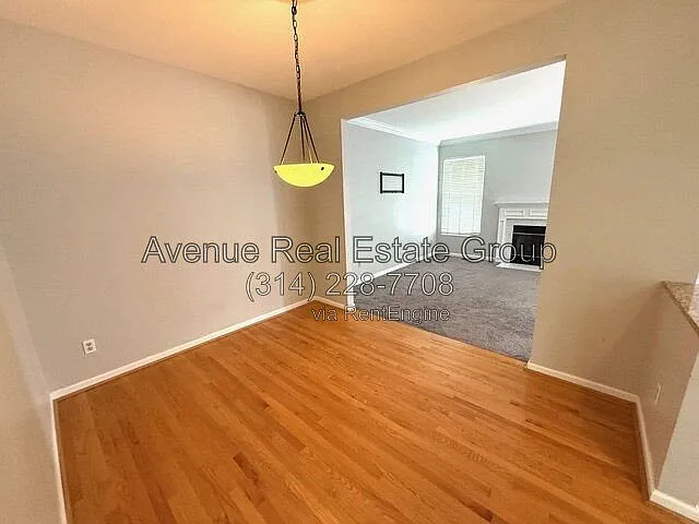5776 Kingsbury Pl — Photo 3