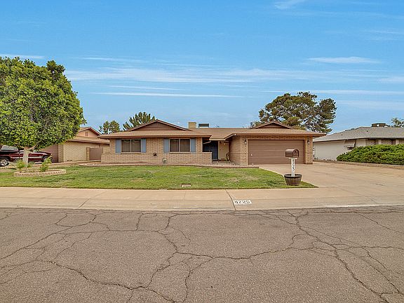 2nd image of 4725 W Laurie Ln