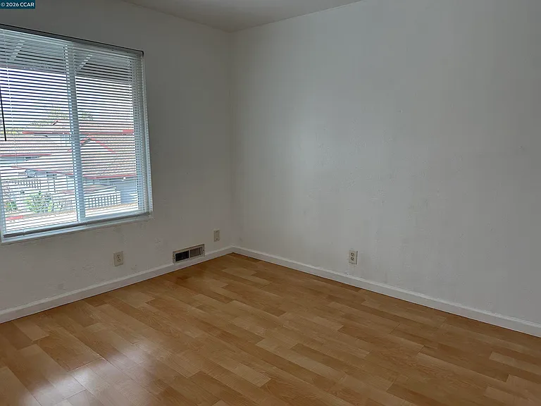 89 Villa Cir — Photo 19