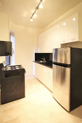 Rented by City Connections Realty | media 39