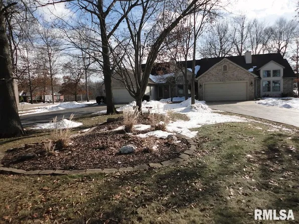 2304 Northshire Rd, Taylorville, IL 62568