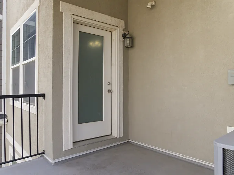 1836 W Terra Vista Ln — Photo 6