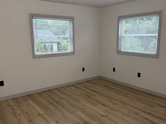 5th image of 220 Main St #5