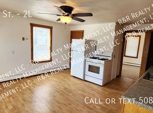 16 Cross St #2L, Uxbridge, MA 01569