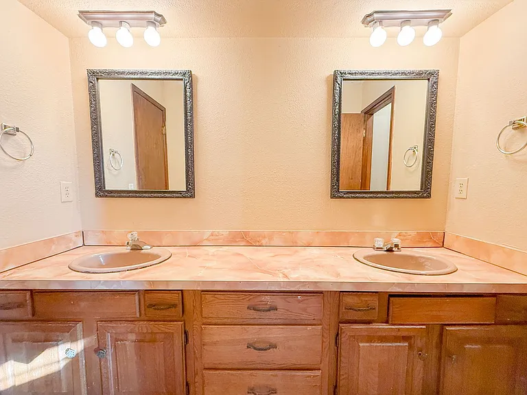 3622 Wynn Cir — Photo 22
