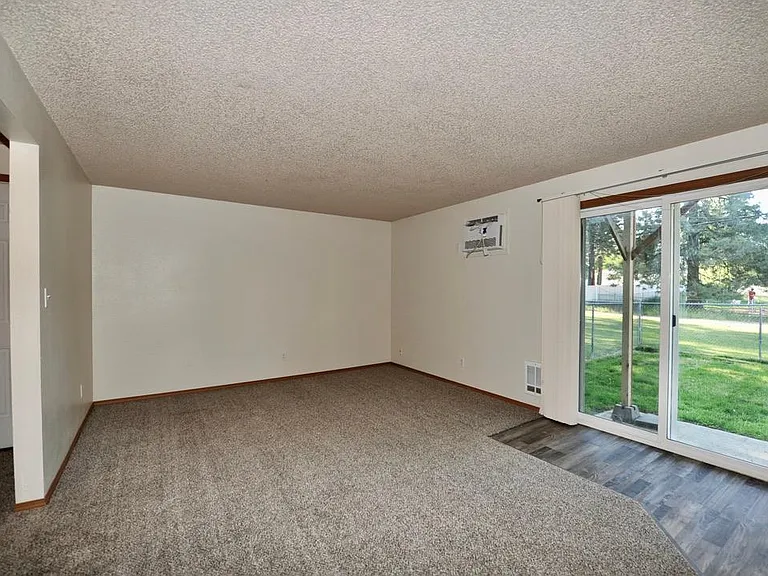 117 E 14th Ave #3 — Photo 6