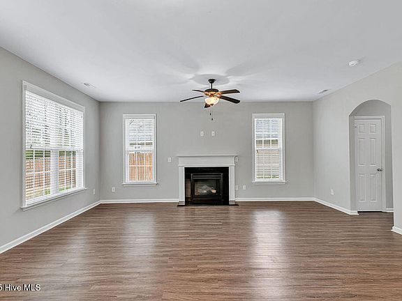 5th image of 115 Ironwood Ct