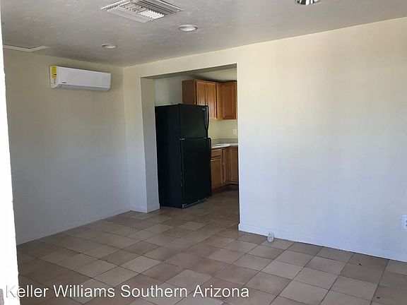 4th image of 302 W Blacklidge Dr Unit 5