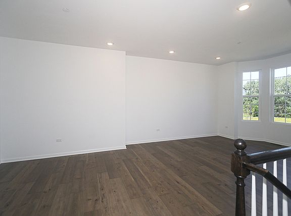 4th image of 9273 Harlowe Ln