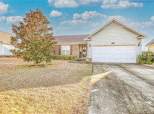 301 Beaconfield Dr, Fayetteville, NC 28311