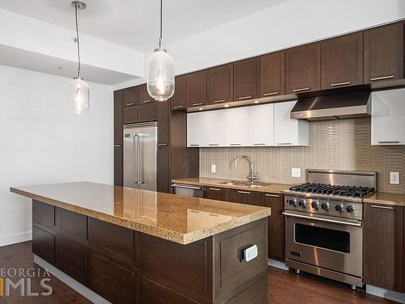 2nd image of 1820 Peachtree St NW Unit 1706