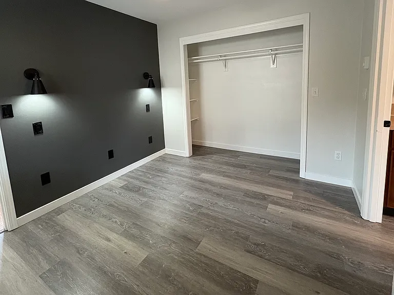 395 N Grove Ct — Photo 12