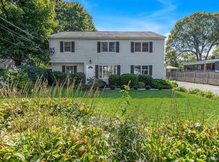 301 Lynn Ave, East Northport, NY 11731