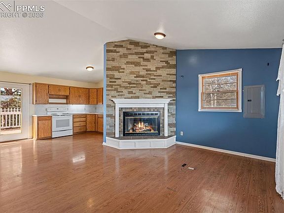 5th image of 487 Maroon Lake Cir