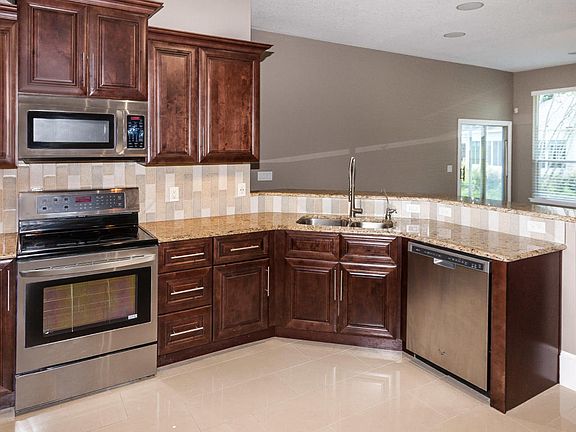 3rd image of 4585 Cape Sable Ct