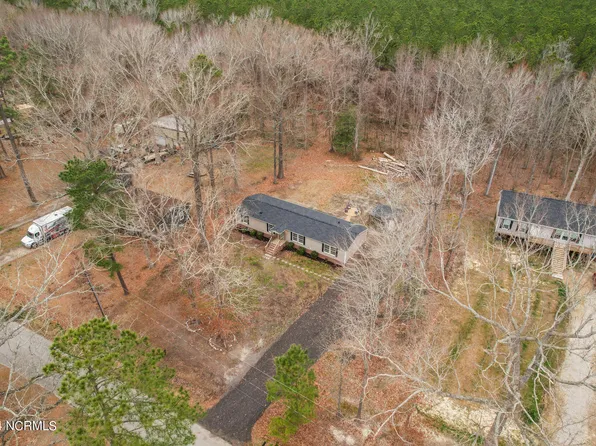 221 Newbern Drive, Knotts Island, NC 27950