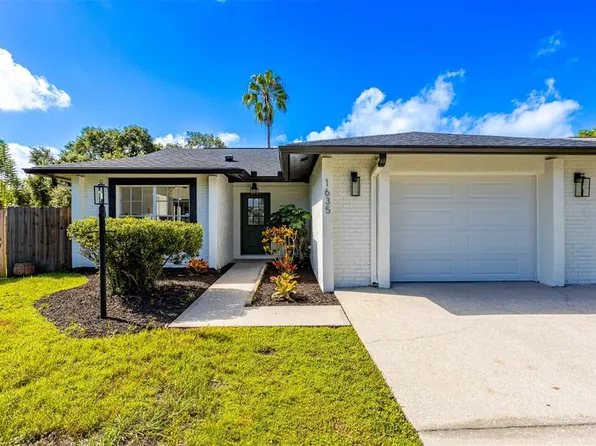 1635 Palm Leaf Dr, Brandon, FL 33510