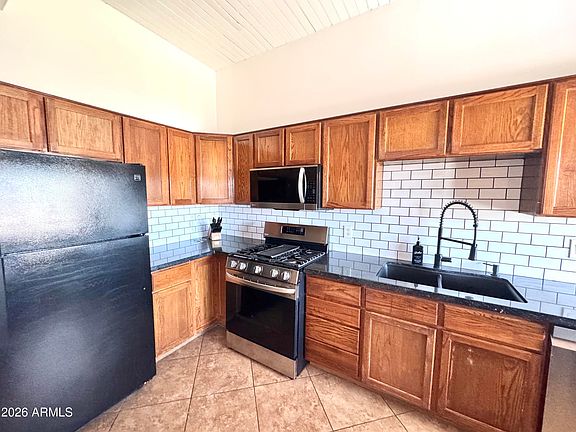 3rd image of 706 E Whitton Ave APT B