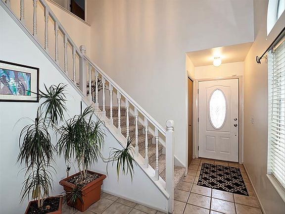 3rd image of 2849 W Wiltshire Way