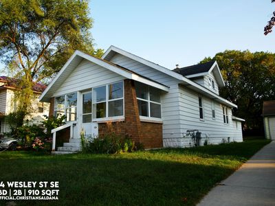 104 Wesley St SE, Wyoming, MI, 49548