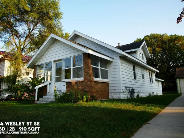 104 Wesley St SE, Wyoming, MI 49548