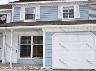 1404 SE 8th St, Lees Summit, MO 64063