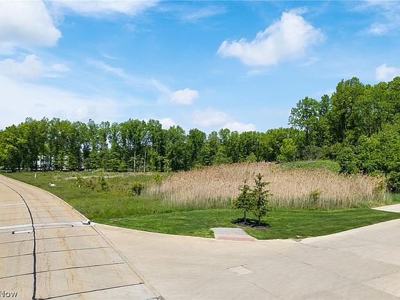 4th image of Viking Pkwy