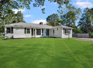 1105 Main Ave, Warwick, RI 02886