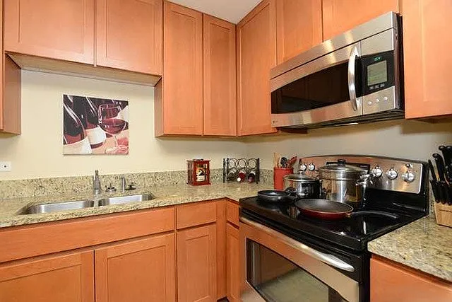 215 N Ctr #504 — Photo 24